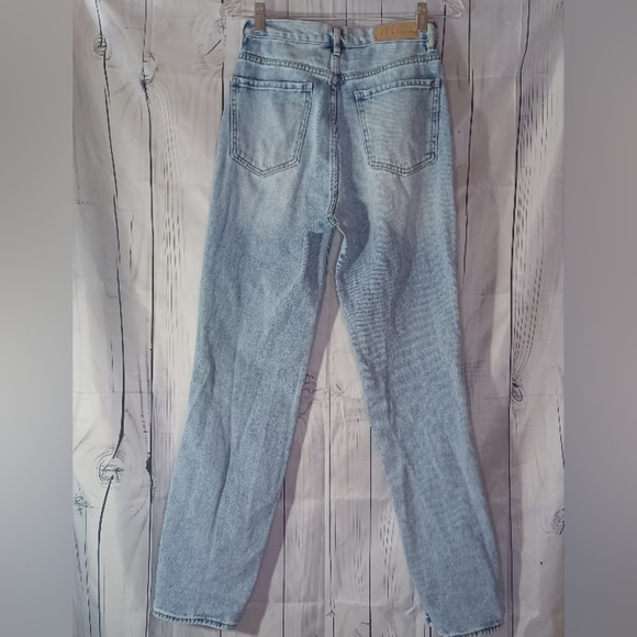 PacSun Destroyed Light Wash Denim Dad Jeans - Picture 9 of 13